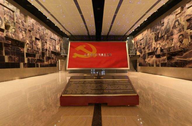 紅色展館設(shè)計(jì)：沉浸式的場(chǎng)景搭建融入時(shí)代環(huán)境